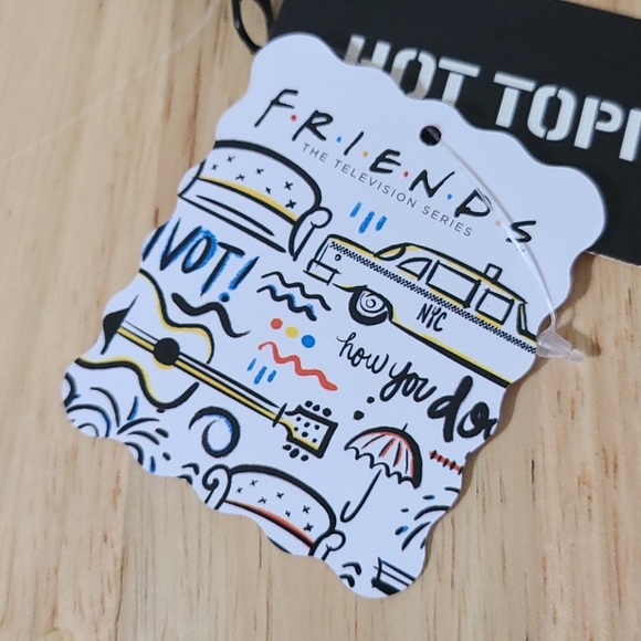 Friends Central Perk Makeup Bag - Picture 9 of 14